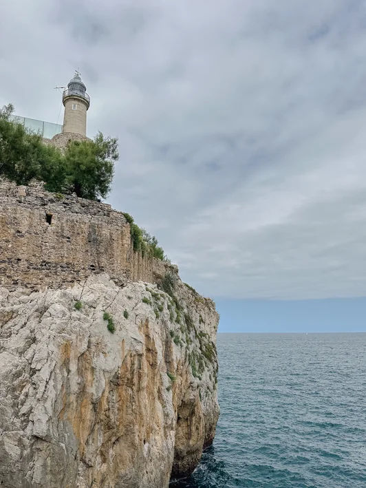 phare castro urdiales