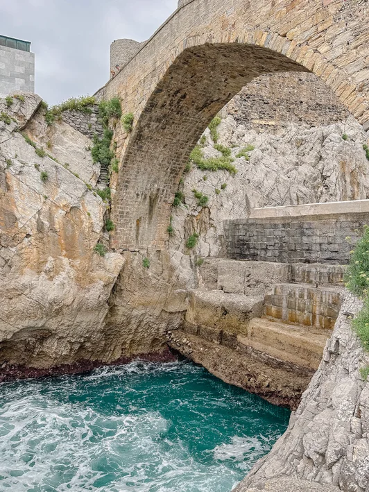 pont medieval cantabrie high